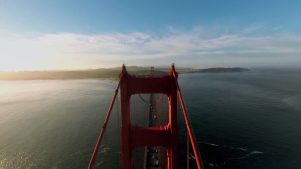 Přeprava městskou mostu Golden Gate — Stock video