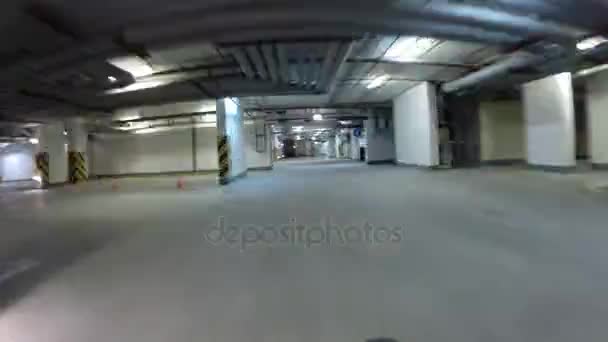 Départ du parking souterrain à vélo — Video