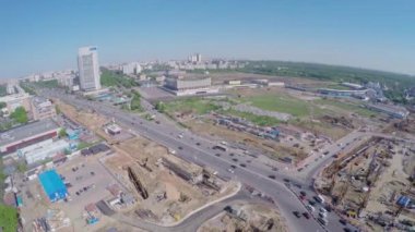 Cityscape taşıma trafik Shelkovskoe karayolu üzerinde