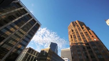 Yüksek binalar ve New York gökyüzü 