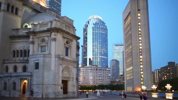 Christian Science Center por la noche en Boston — Vídeos de Stock