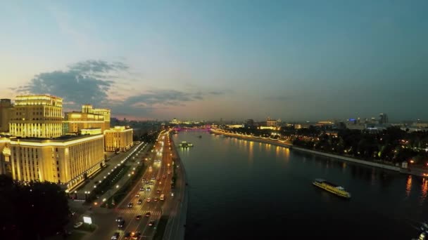 Vessels sail under pedestrians bridge Pushkinsky on quay — Stock Video