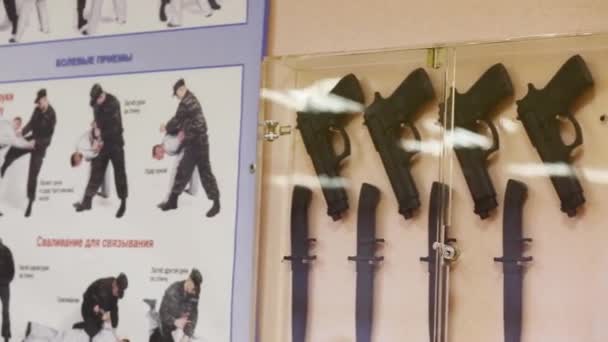 Armas e técnicas de combate desenhos na polícia — Vídeo de Stock