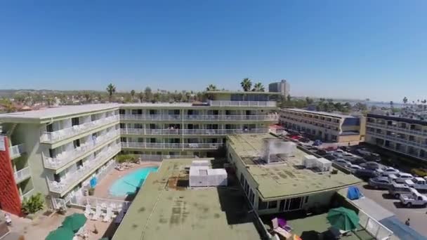 Hotel Pacific Beach yakınındaki — Stok video