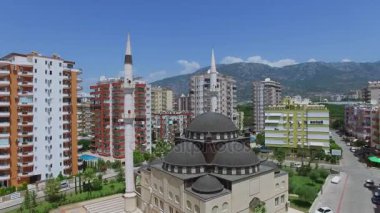 Konut evler Mahmutlar bölgesindeki yakınındaki Camii 