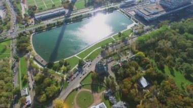 Ostankino Parkı Ostankino Sarayı ile