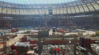 Spor Stadyumu Luzhniki yapım aşamasında