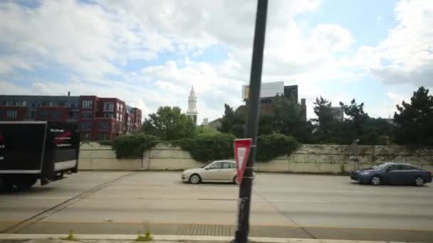 Mouvement des voitures sur l'autoroute — Video