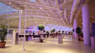 Aviapark alışveriş merkezinde en üst kata 