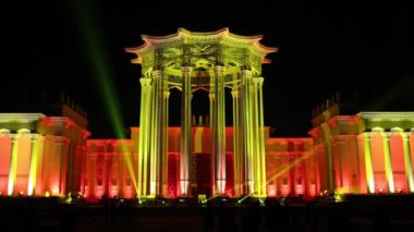 Pavilion Özbekistan'da Moskova'da gece aydınlatmalı