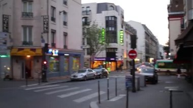 Kavşak trafik hotel Metropole Lafayette karşı