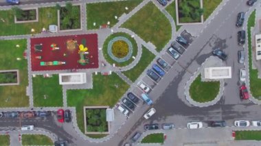 Otopark ve Bahçesi evler arasında bahçesinde 