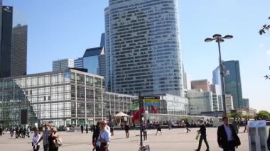 Paris La savunma İlçesi'nde modern gökdelenler