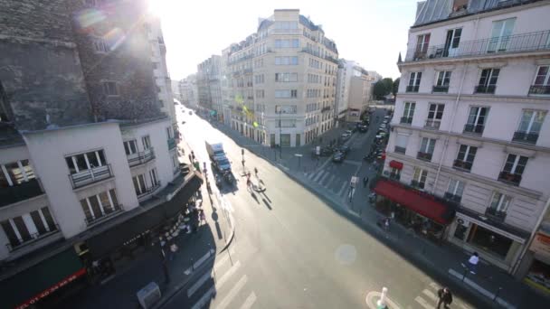 Утро в спальном районе Парижа — стоковое видео