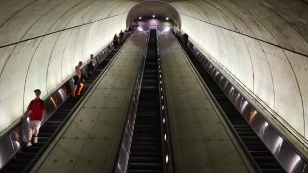Subway rulltrappa i Washington — Stockvideo