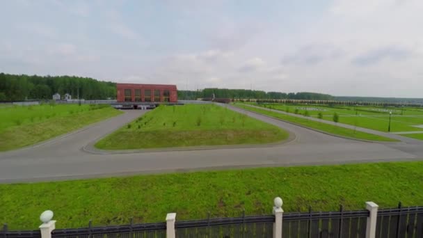 Grote grondgebied van federale Memorial Cemetery — Stockvideo