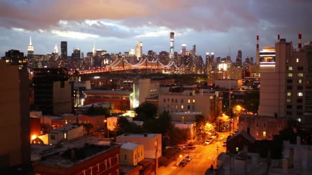 Queensboro Köprüsü, New York'taki Queens alan — Stok video