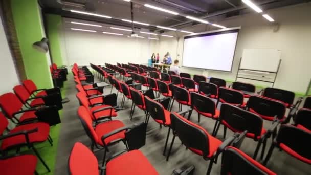 Meeting business room with auditorium and people talk — Stock Video