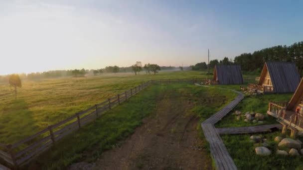 Privatwohnungen in Bauern-Touristenhaushalt Popov Wiese — Stockvideo