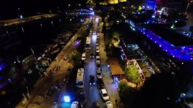 Alanya liman yakınında İskele tarafından araba sürmek 