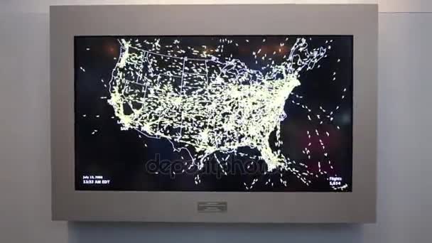 Children near interactive map of US with aircrafts — Stock Video