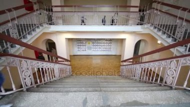 Moskova, Rusya - 18 Mayıs 2015: Merdiven ve fuaye Bauman Moskova Devlet Teknik Üniversitesi ana binada.