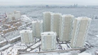 Megapolis kış günü, Elk adada konut kompleksi ile. Havadan görünümü