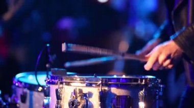 Gece kulübü, ses ile video performans davulcu görünümünü kapat