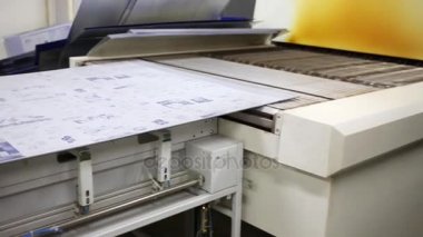 Pozitif-oyunculuk plaka koymak görüntülerin baskı makinesi Silindirler ile ofset.
