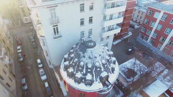 莫斯科 2015年11月29日 冬季的 Mashkova 大街上有房子蛋的城市景观 鸟瞰图 大厦总面积约342平方米 — 图库视频影像