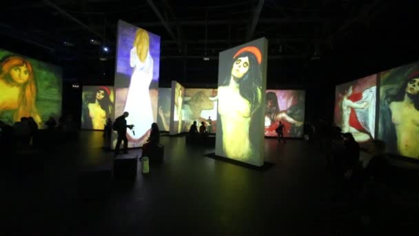 Moskwa Lutego 2015 Zdjęcia Edward Munch Wielki Modernistów Multimedialna Wystawa — Wideo stockowe