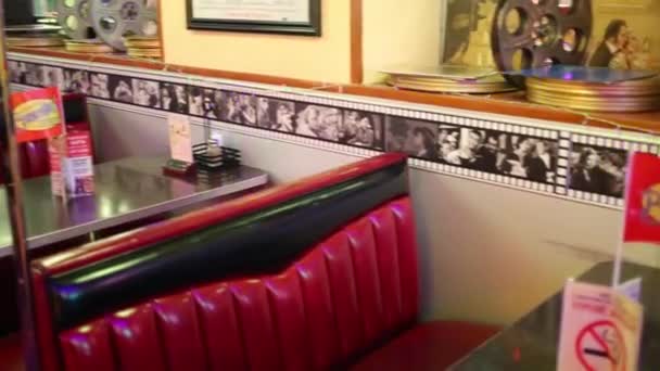 Moscow Jan 2015 Couches Tables Beverly Hills Diner Network Stylized — Stock Video