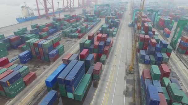 Shanghai Nov 2015 Lot Containers Zhanghuabang Terminal Hanghan River Vessels — Stock Video