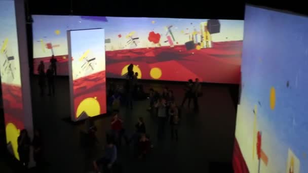 Moskou Feb 2015 Mensen Grote Modernisten Multimedia Tentoonstelling Artplay Design — Stockvideo