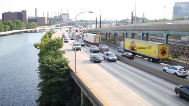 Philadelphie Usa Septembre 2014 Trafic Automobile Sur Autoroute Schuylkill Rivière — Video