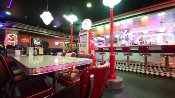 Moscú Ene 2015 Gasolinera Bar Con Iluminación Beverly Hills Diner — Vídeos de Stock