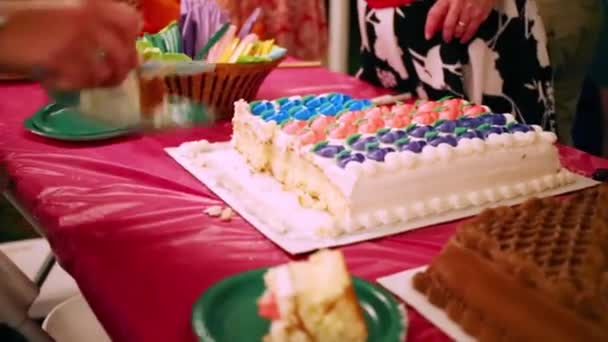 Hands Cut Knife Delicious Big Cake Table Holiday — Stock Video