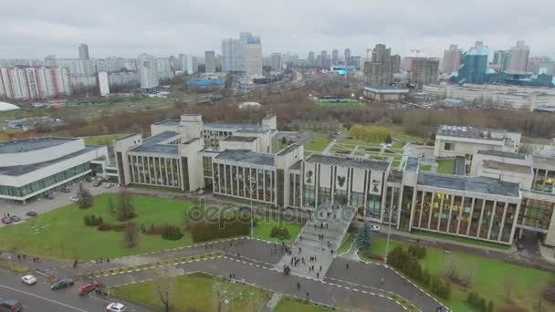 Moskva Listopad 2015 Panoráma Dopravní Provoz Ulici Nedaleko Moskevské Státní — Stock video