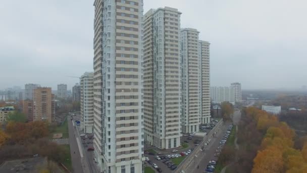 Complexo Residencial Elk Island Outono Dia Nublado Vista Aérea — Vídeo de Stock