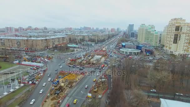 莫斯科 2015年11月21日 Dzhavaharlala 巴提尔广场的地下行人过路处施工 鸟瞰图 — 图库视频影像