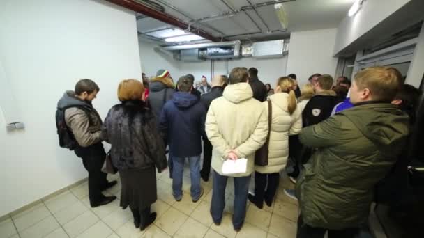 Μόσχα Δεκ 2014 Άνθρωποι Συνάντηση Τους Ιδιοκτήτες Σπιτιού Της Άλκης — Αρχείο Βίντεο