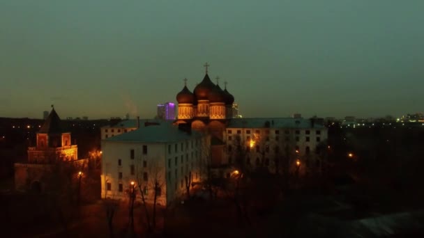 莫斯科 2015年11月22日 Izmailovsky 岛上的圣母大教堂在秋天的傍晚 鸟瞰图 — 图库视频影像