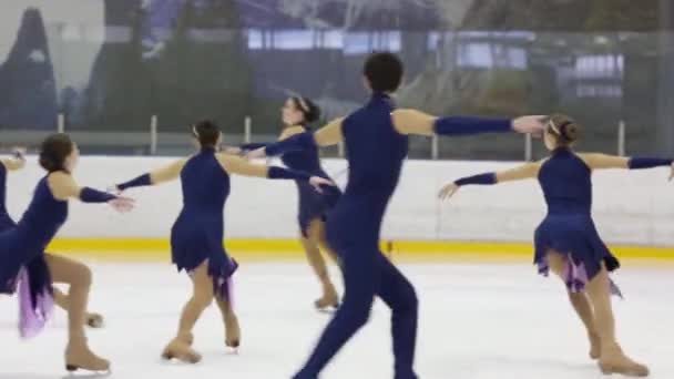 Moscou Avril 2015 Groupe Filles Garçons Déguisés Produisent Coupe Patinage — Video