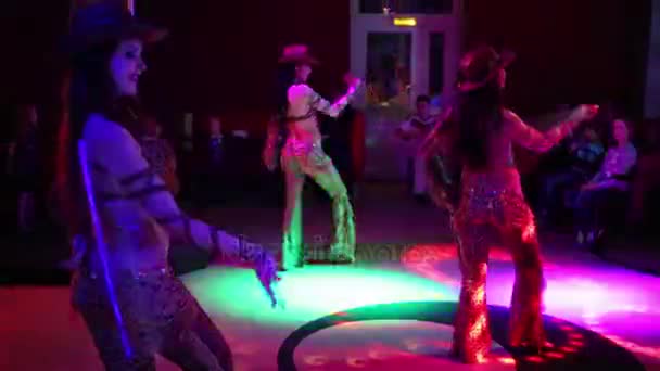 Lechischevo Russia Feb 2015 Dancers Perform Holiday House Hotel Avantel — Stock Video