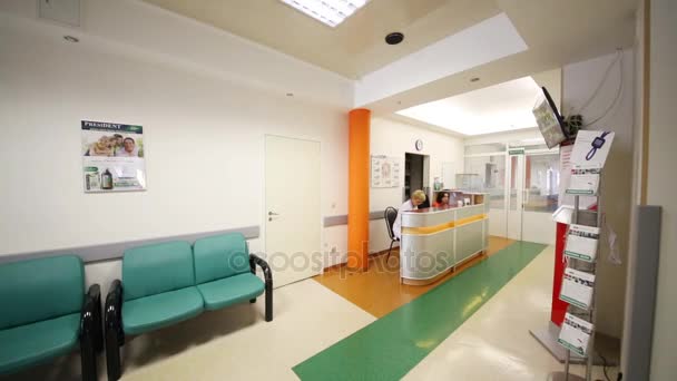 Moskova Rusya Ağustos 2015 Endosurgery Merkezi Litotripsi Celt Koridorda Resepsiyon — Stok video