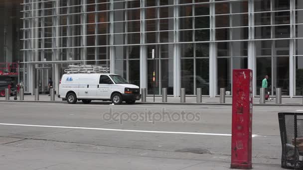 Nyc Usa Aug 2014 Cars People Traffic 6Th Avenue Sixth — Stock Video