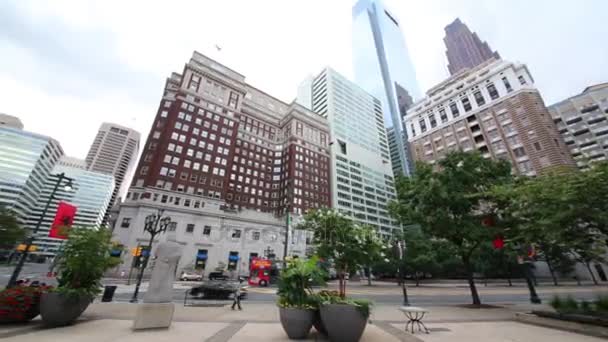 Philadelphia Usa Сентября 2014 Вид Улицу Самым Высоким Зданием Городе — стоковое видео
