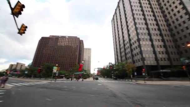 Philadelphia Usa September 2014 Intersection Arch Street Benjamin Franklin Parkway — Stock Video