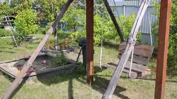 Empty Wooden Swing Sandbox Garden Summer Day — Stock Video