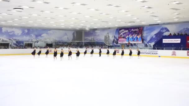 Moscow Apr 2015 Group Black Dresses Skates Boy Falls Synchronized — Stock Video